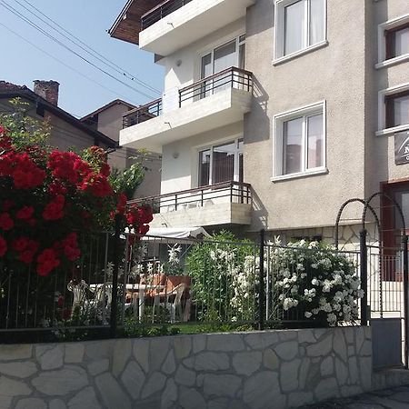 דוברינישטה Mira Guest House מראה חיצוני תמונה