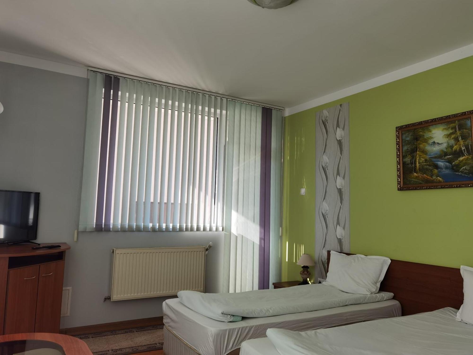 דוברינישטה Mira Guest House חדר תמונה
