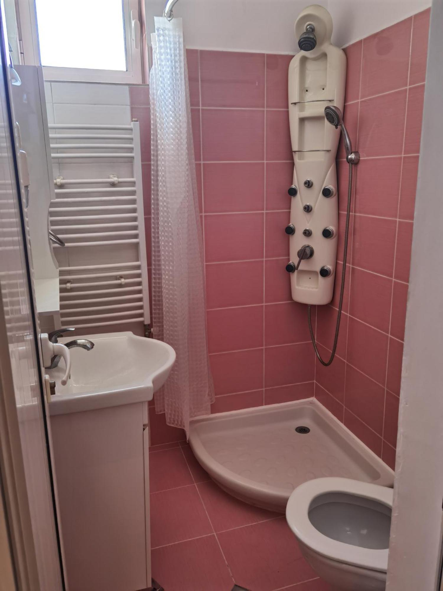 דוברינישטה Mira Guest House חדר תמונה